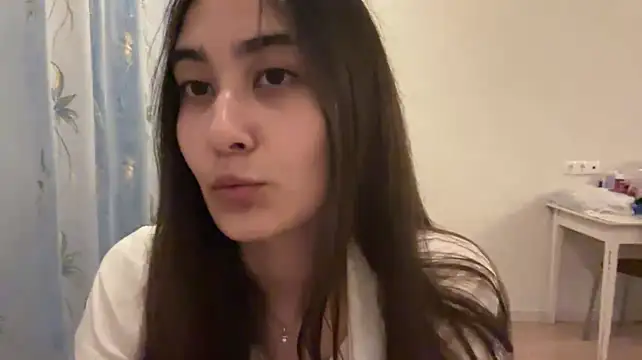 Chat +18 de RaguelHarpst ao vivo