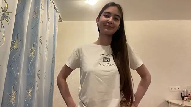 RaguelHarpst Adlı Modelin Canlı XXX Sohbeti