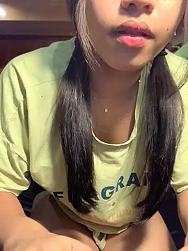 hugecock_mandy 网络视讯表演