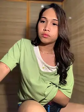 hugecock_mandy Adlı Modelin Web Kamerası Şovu