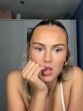 Ellieblondie_ – webcam-show