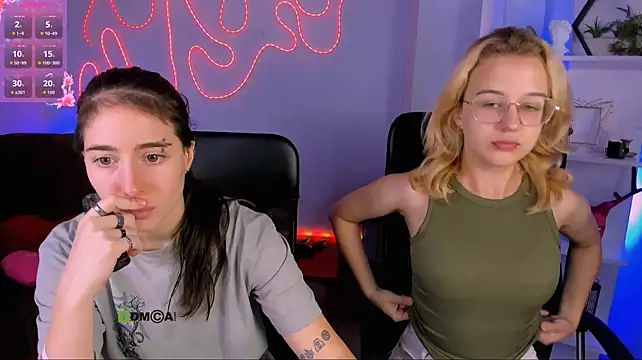 mariam_veil's Webcam Show