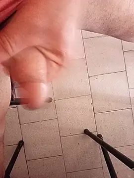 הופעת וובקאם של sumisofatichista