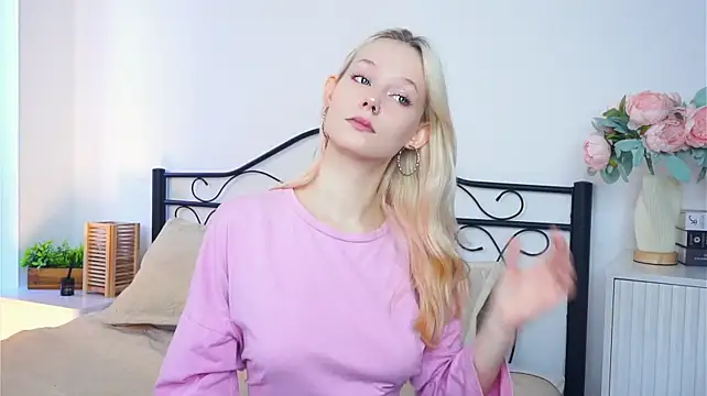 CorrieJust Webcam Show