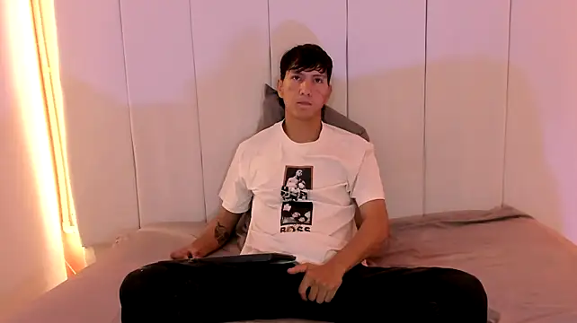 Show modela Sammy_OS na web-kameri