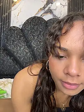 crystal_bunny_ live XXX chat