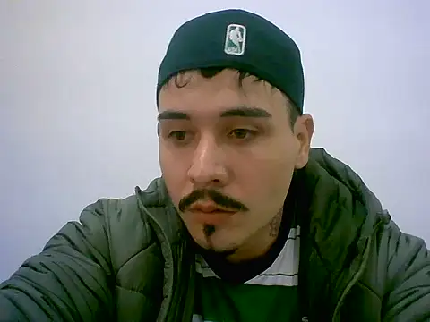 Show modela gauchopaulista24 na web-kameri