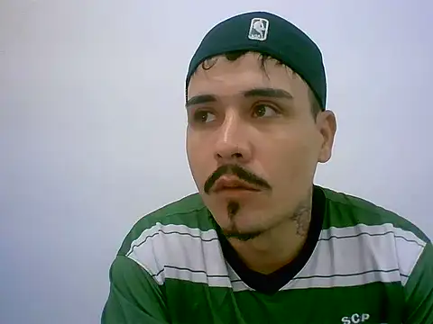 Show modela gauchopaulista24 na web-kameri