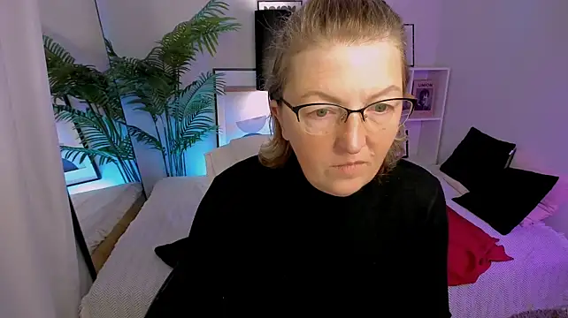 Chat +18 de TashaMay ao vivo
