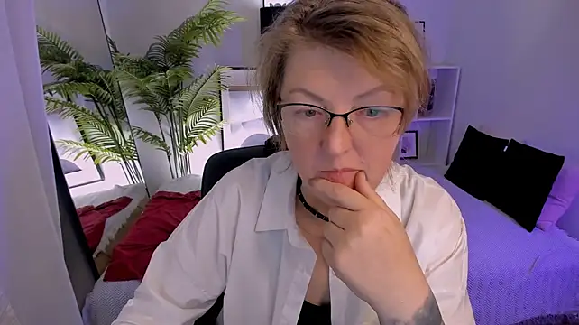 Chat +18 de TashaMay ao vivo
