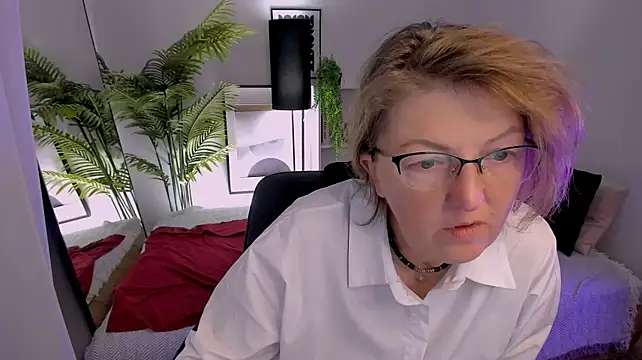 TashaMay Chat XXX in diretta