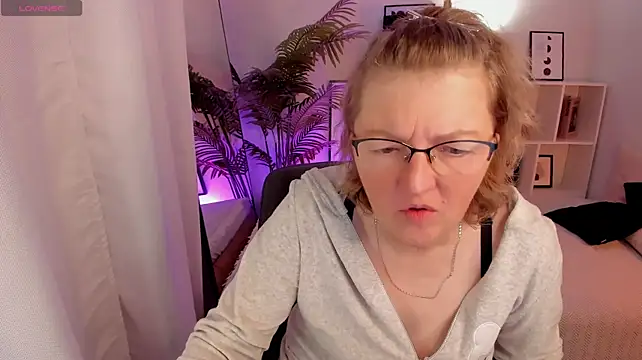 TashaMay's Webcam Show
