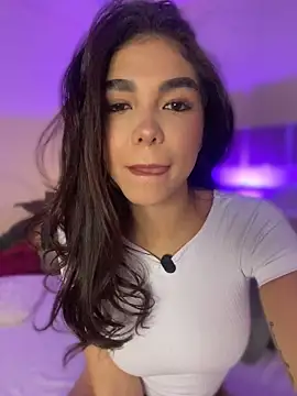 ValentinaRosee_ Chat XXX in diretta