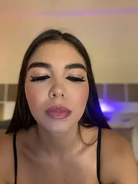 ValentinaRosee_ Chat XXX in diretta