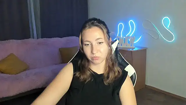 GyrlCool's Live XXX Chat