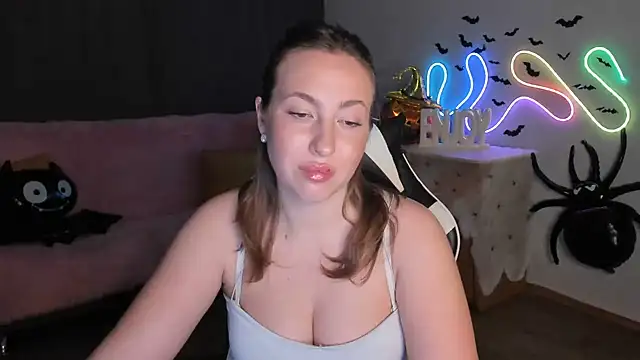 GyrlCool's Live XXX Chat