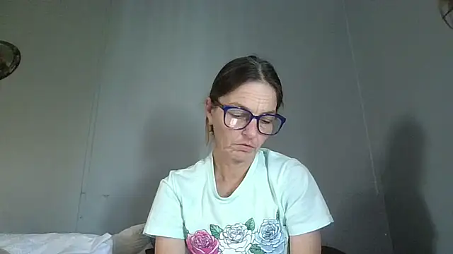 bamalove80 网络视讯表演