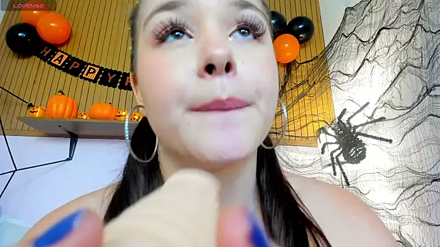 ZoeZulman's Webcam Show
