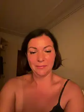 Lana1910 Webcam Show