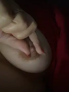 Lana1910 Show in webcam