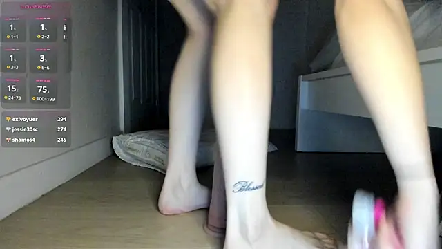 youlovesaraah's Webcam Show