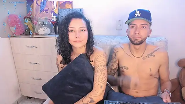 הופעת וובקאם של couplevibesss