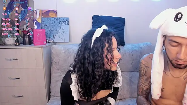 Show modela couplevibesss na web-kameri