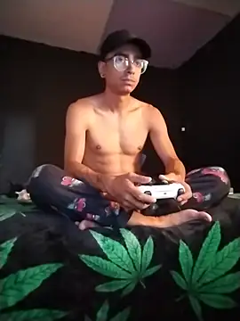 HellUnderdog webcam show