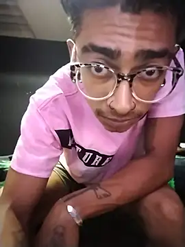 HellUnderdogn Webbikameraesitys