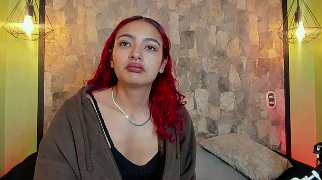 Violetta_Leon Adlı Modelin Canlı XXX Sohbeti