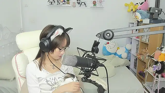 NeKo-nEk0-niI's Live XXX Chat
