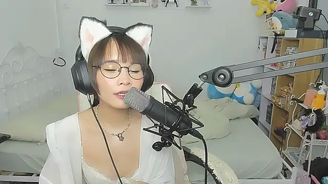 NeKo-nEk0-niI Live XXX-chat