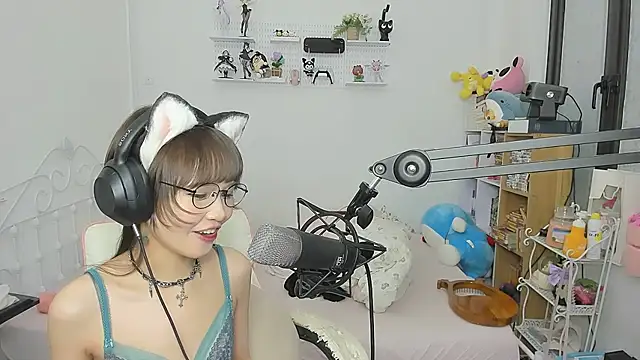 NeKo-nEk0-niI's Webcam Show