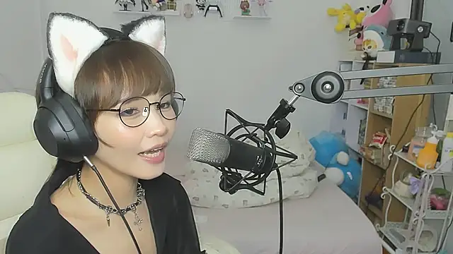 NeKo-nEk0-niI's Live XXX Chat