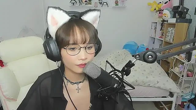 NeKo-nEk0-niI's Live XXX Chat