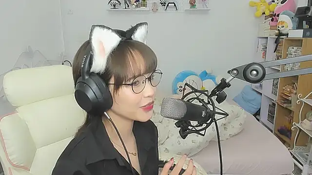 NeKo-nEk0-niI's Live XXX Chat