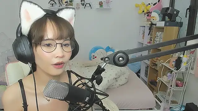 XXX chat uživo modela NeKo-nEk0-niI