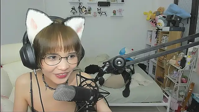 NeKo-nEk0-niI Live XXX-Chat