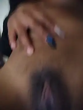 Squirtcatitaa0 Pertunjukan Webcam