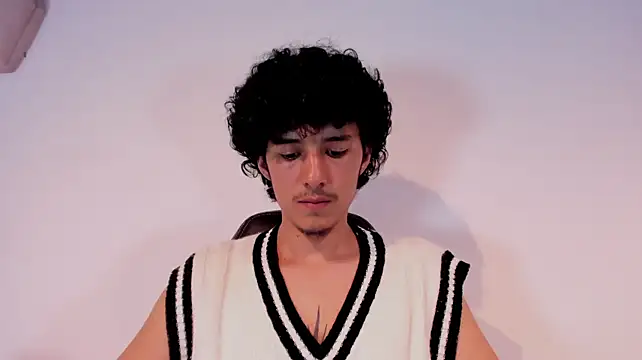 santi_twink Webcamshow