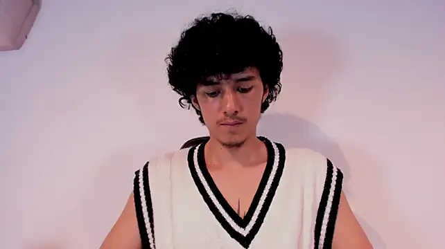 santi_twink Webcamshow