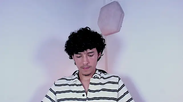 Webkamerová show santi_twink
