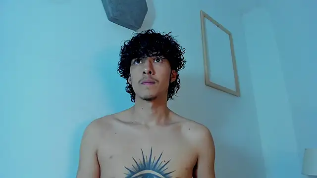 santi_twink's Webcam Show