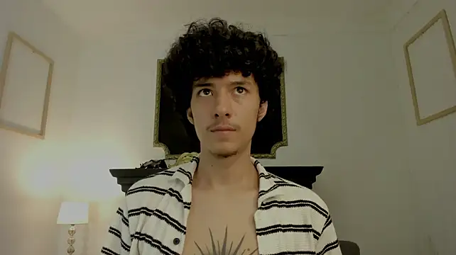 santi_twink webkamerás műsora