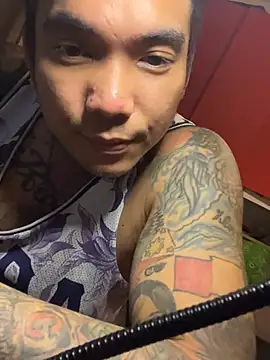 mikeysins2 Show Webcam