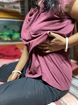 Horny_chubby_girl_ Webcam show