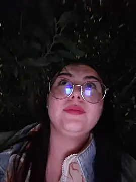 Julieth85_'s Live XXX Chat
