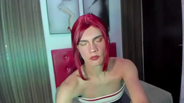 Pokazy przed kamerką – baby_dashell