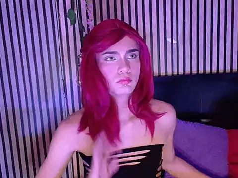 baby_dashell: διαδικτυακό σόου στην κάμερα