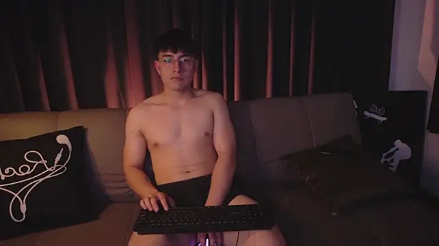 Show modela Percy_lodge na web-kameri